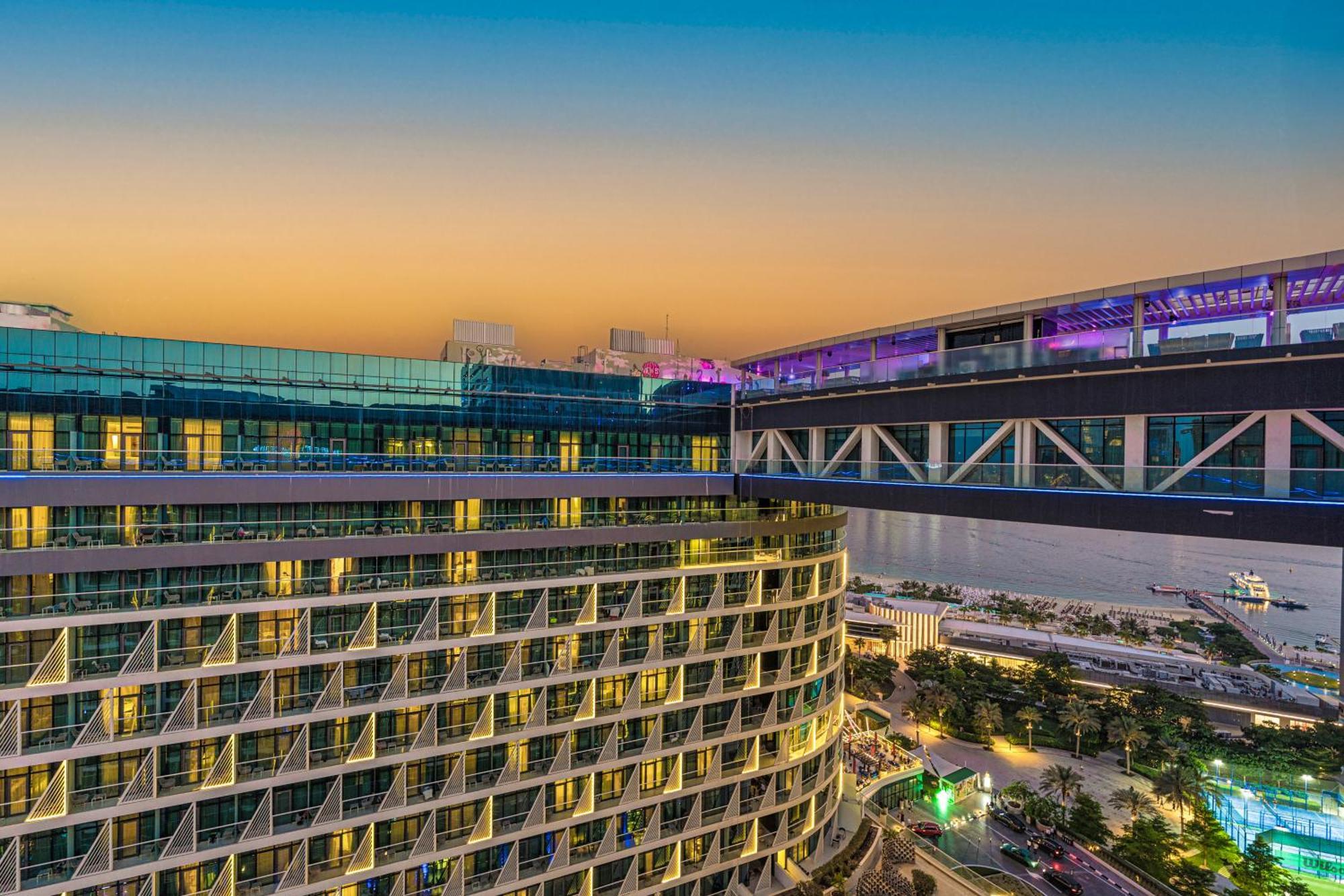 Palm Jumeirah - Luxe Infinity Pool I Direct Access Dubai