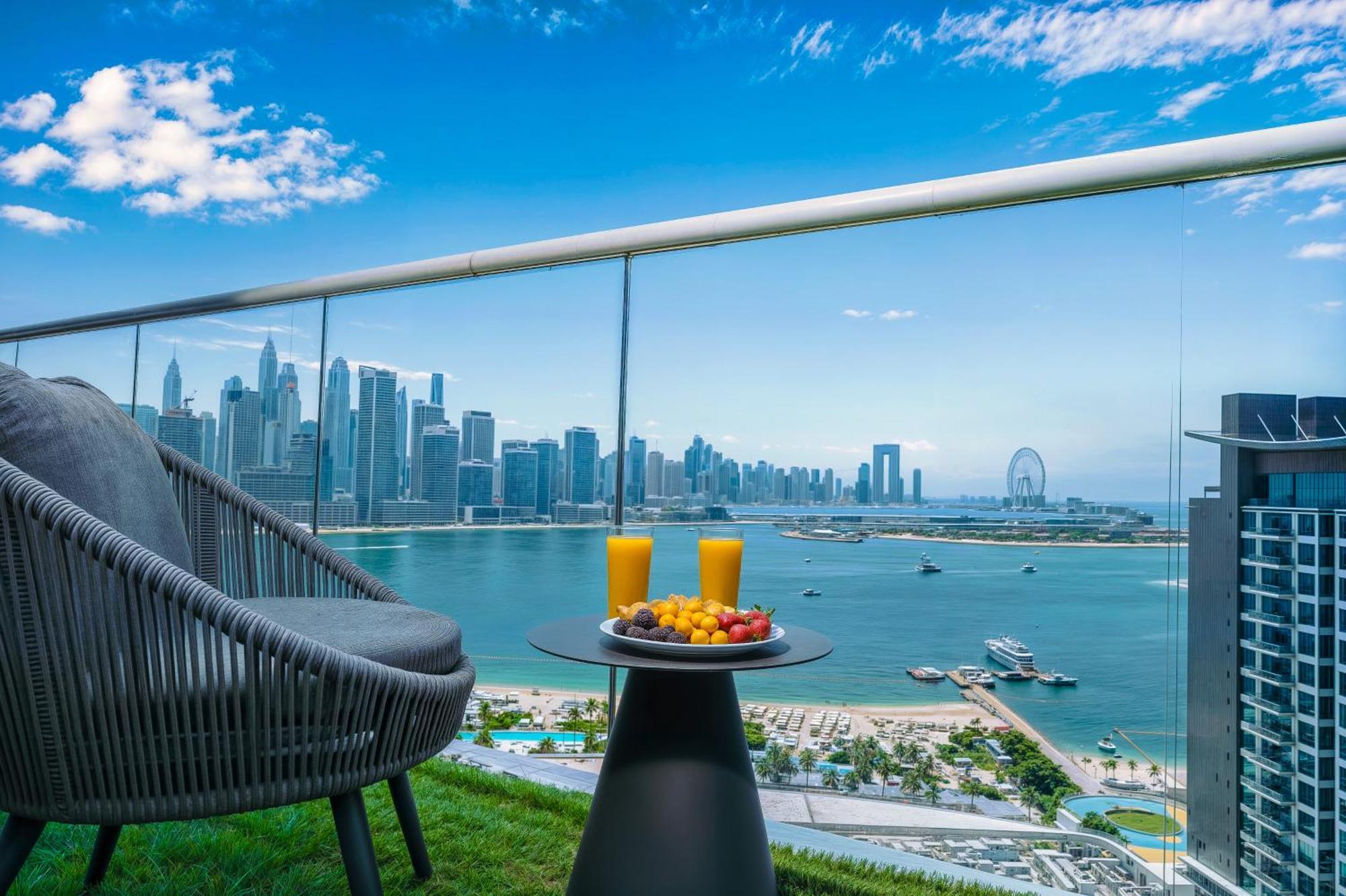 Palm Jumeirah - Luxe Infinity Pool I Direct Access *
