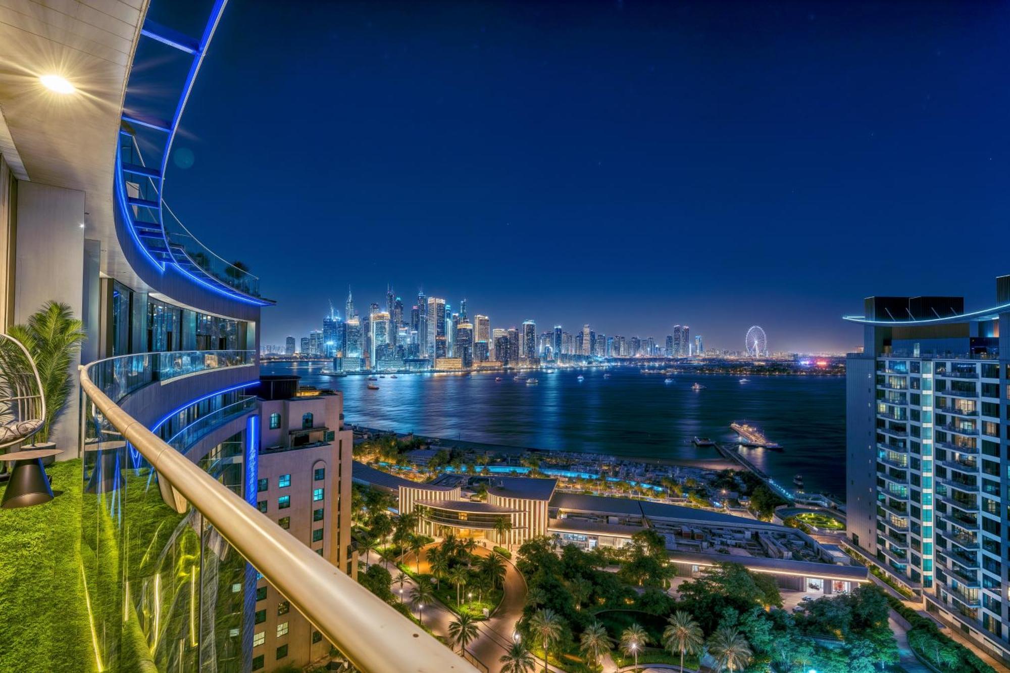 Palm Jumeirah - Luxe Infinity Pool I Direct Access Appartement